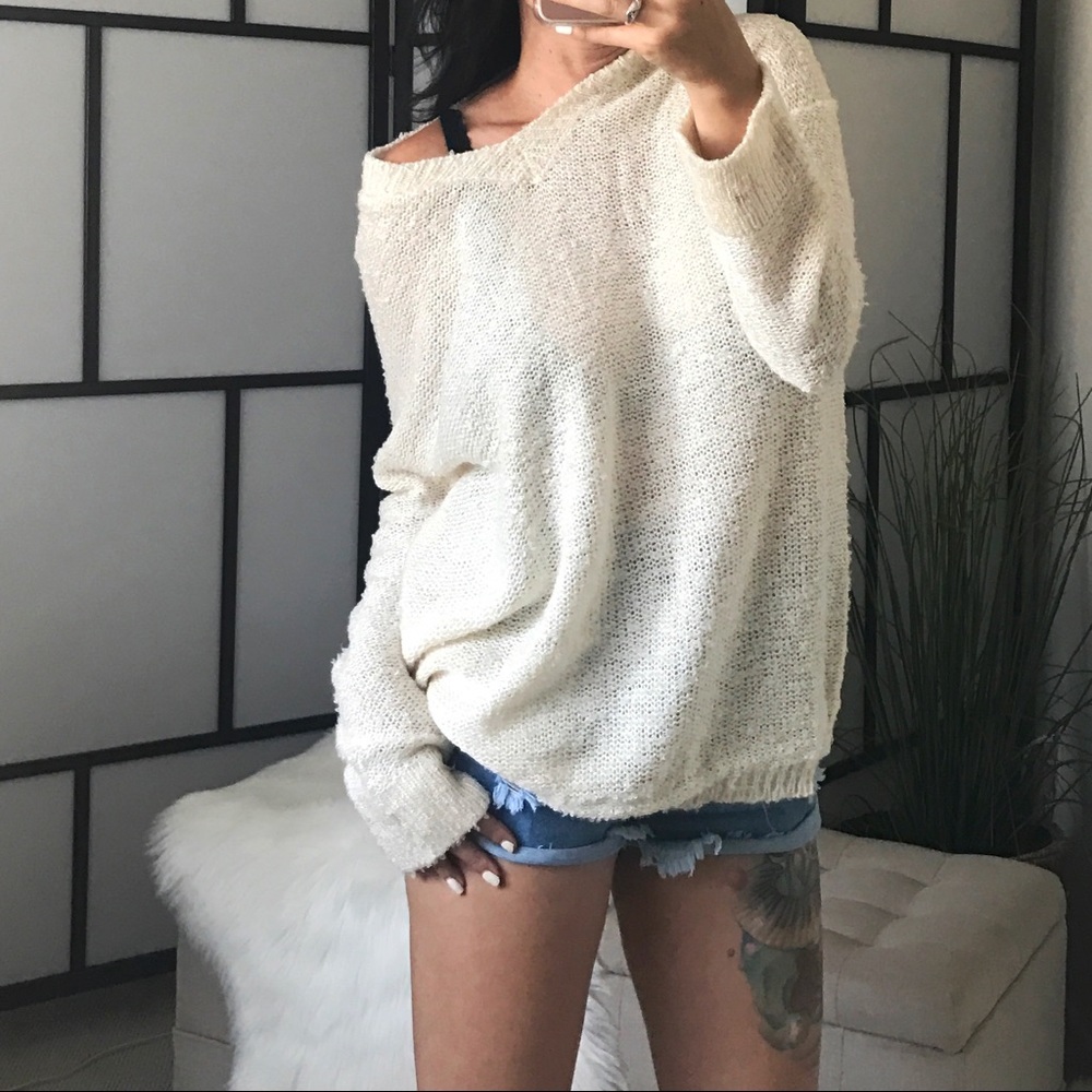 V Neck Cream Sweater - Picture 3 of 8